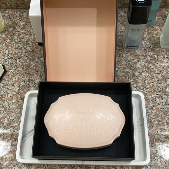 Gucci Beauty Trio Lipstick Case - Picture 2 of 6